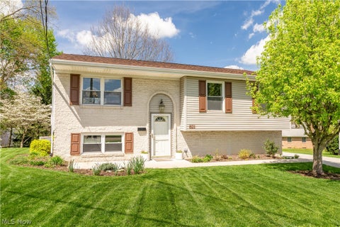 Homes For Sale - 821 36th Street<br/> Canton, OH 44709