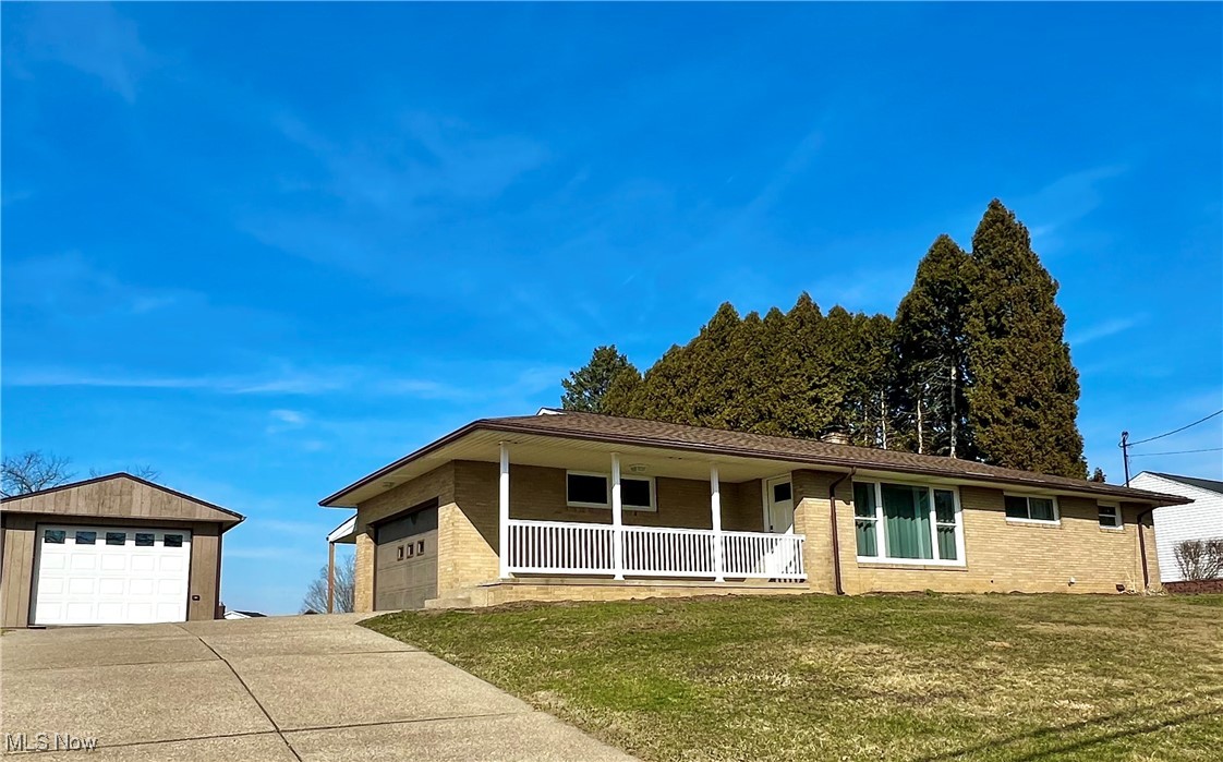 1371 17th Street, Massillon, Ohio image 1
