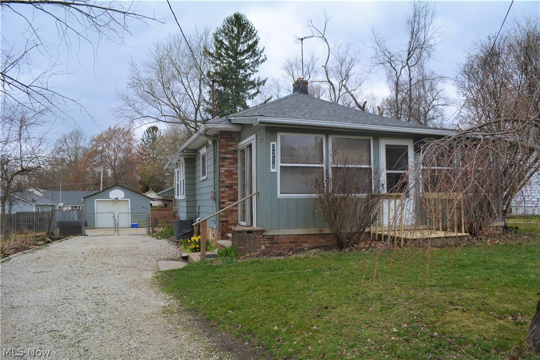 Welcome to this 3 bedroom, 1 bath ranch home! This home boasts an open floorplan, plenty of natural light, an inviting enclosed porch, a large corner lot, and so much more! Call today to schedule your showing!