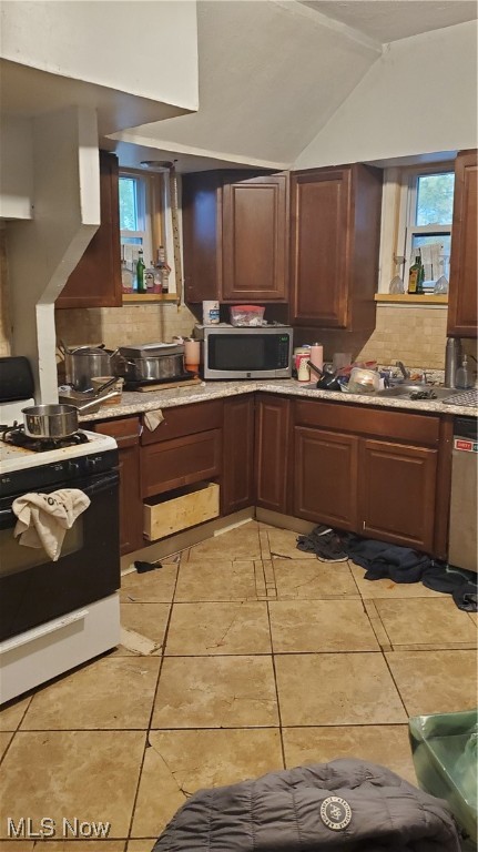 Benedict & Roots - Residential Income