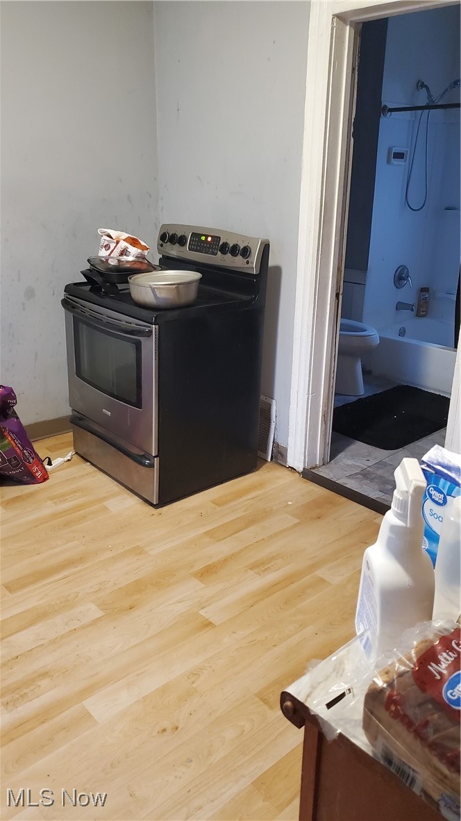 Benedict & Roots - Residential Income