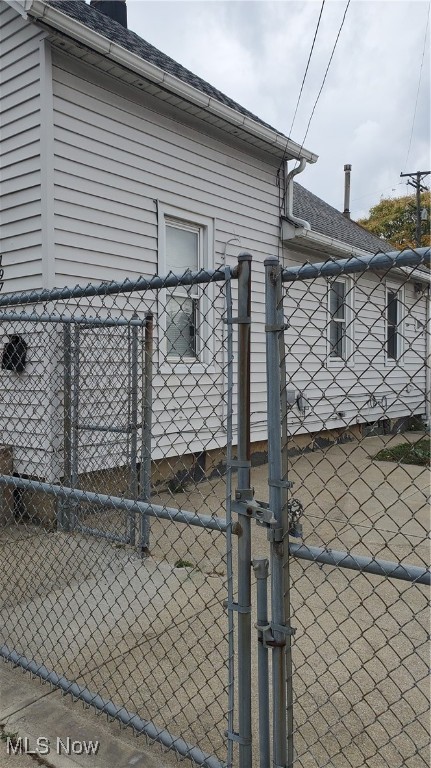 Benedict & Roots - Residential Income