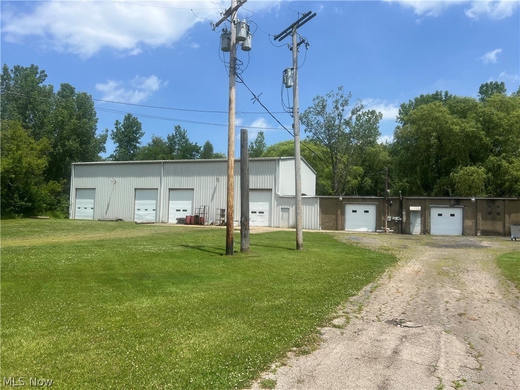 6668 N . Main Street