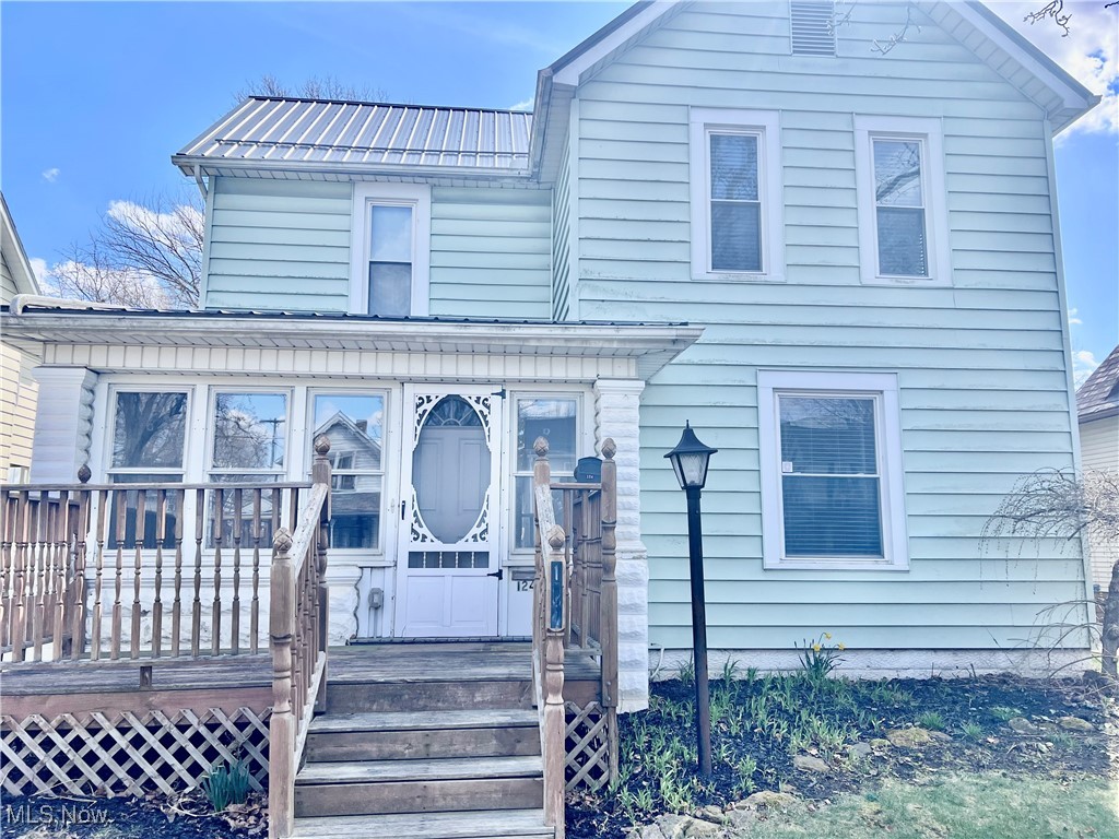 124 W Slingluff Avenue, Dover, Ohio image 2