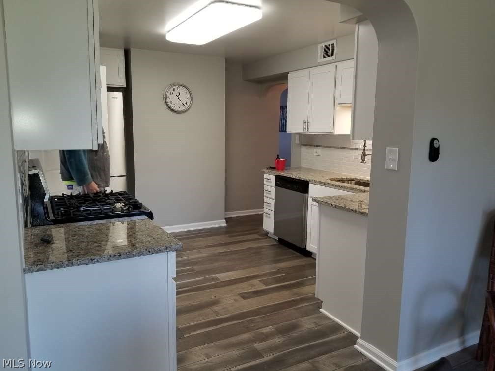 Broadfield Sub/W H Telling - Residential