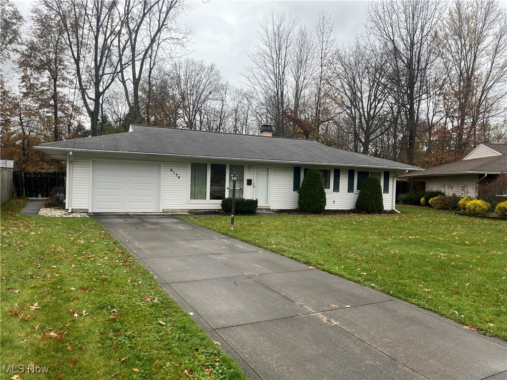 6154 Cumberland Court, Mentor, Ohio image 1