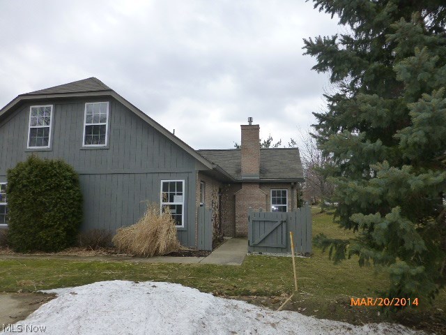 Villas at Oregon Trails Condo - Residential