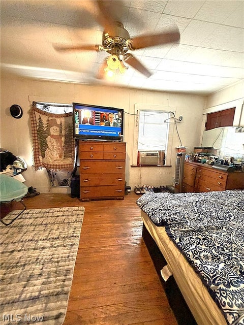 Tiny photo for 3798 W 38th Street, Cleveland, OH 44109 (MLS # 5240737)
