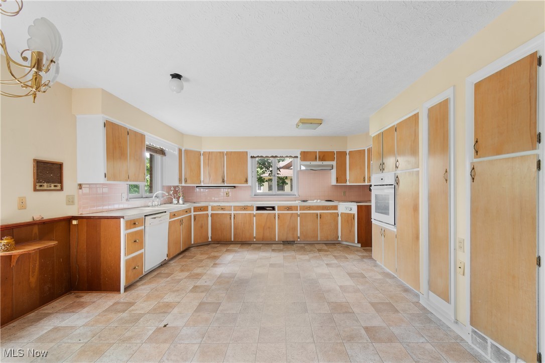 A J Heiman Sub/1st Add - Residential