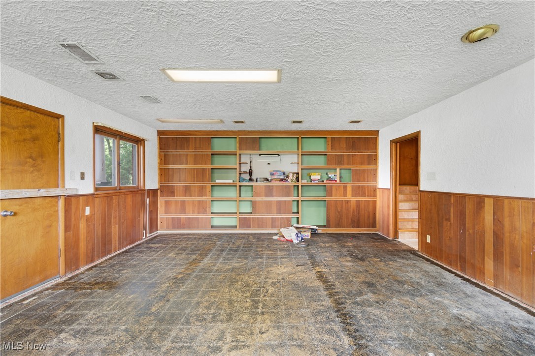 A J Heiman Sub/1st Add - Residential