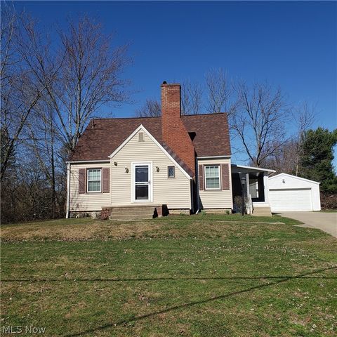 Homes For Sale - 5411 Columbus Road<br/> Louisville, OH 44641