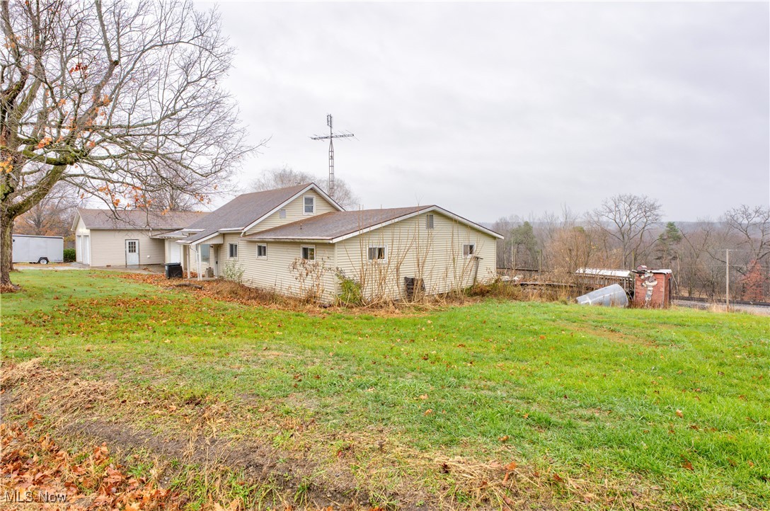 3889 Henderson School Road, Mineral City, Ohio image 4