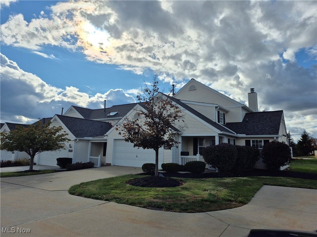 Photo of 21872 Addington Boulevard #15, Rocky River, OH 44116 (MLS # 5167036)