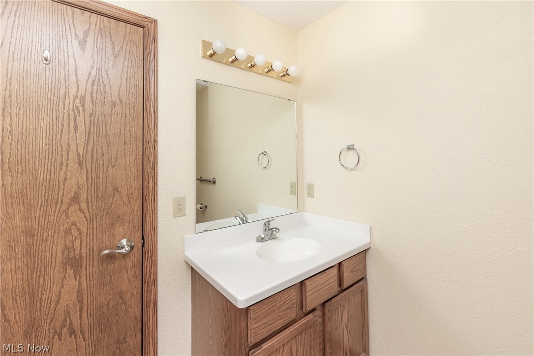 Villas/Buckingham Gate Condo - Residential