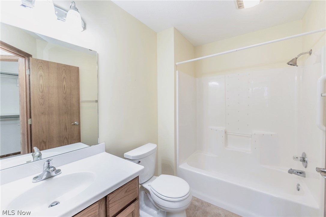 Villas/Buckingham Gate Condo - Residential