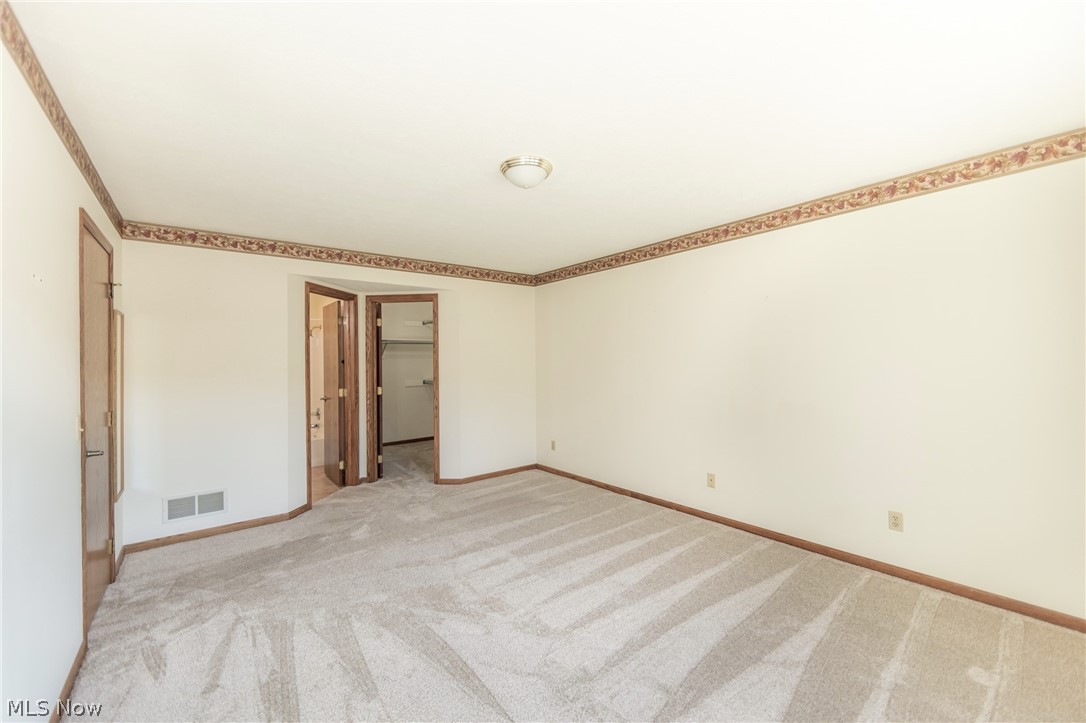 Villas/Buckingham Gate Condo - Residential