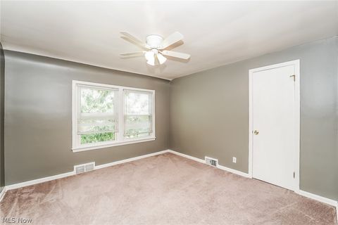 Tiny photo for 2371 Loyola Road, University Heights, OH 44118 (MLS # 5209197)