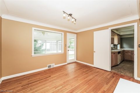 Tiny photo for 2371 Loyola Road, University Heights, OH 44118 (MLS # 5209197)