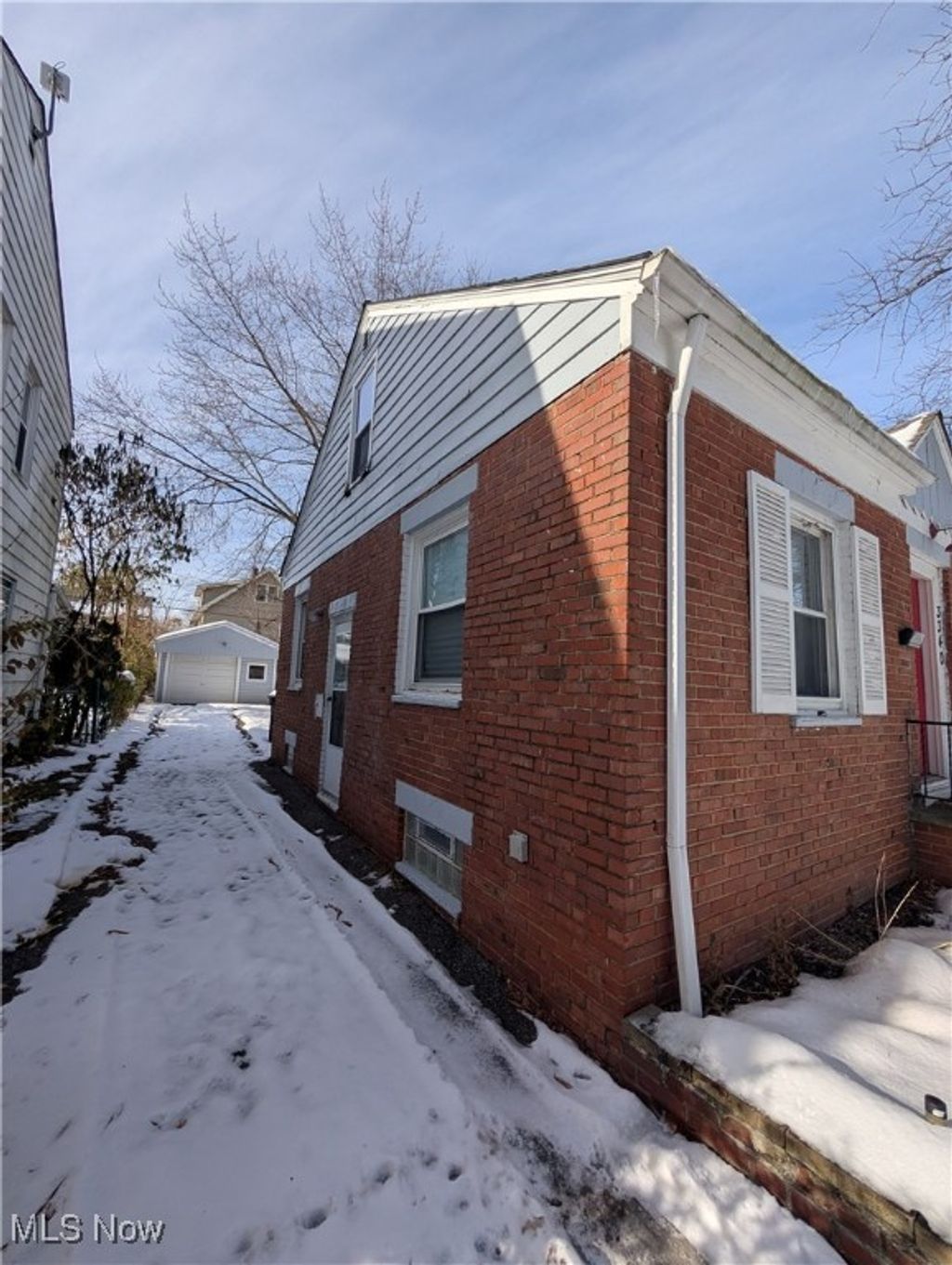 Photo of 3340 E 147th Street, Cleveland, OH 44120 (MLS # 5183040)