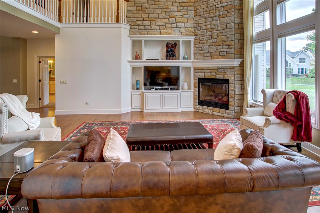 Legacy Pointe #5 Condos - Residential