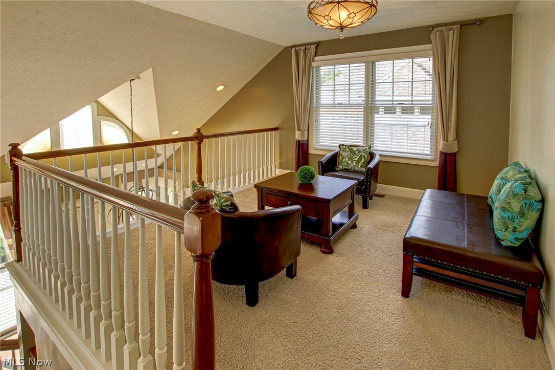 Legacy Pointe #5 Condos - Residential