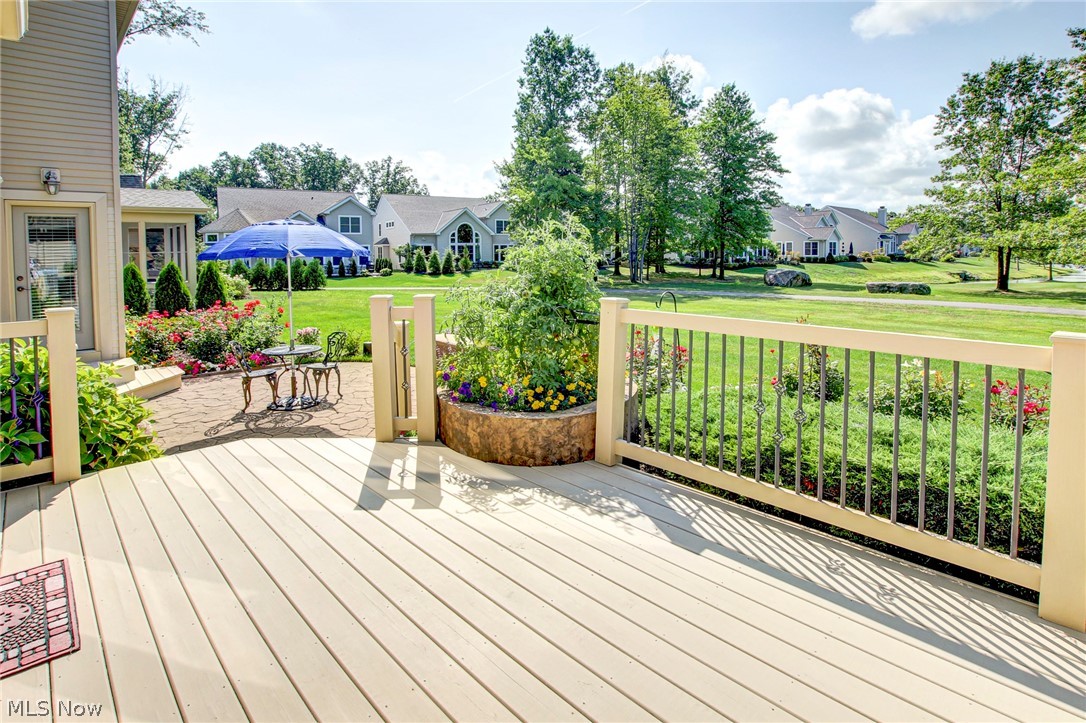 Legacy Pointe #5 Condos - Residential