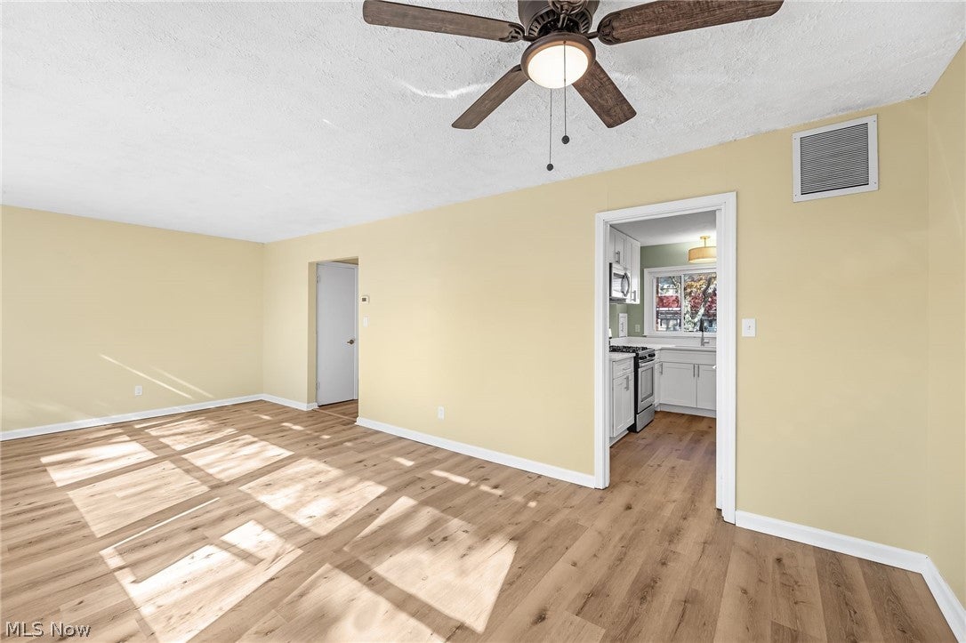 5880 Woolman Court 76