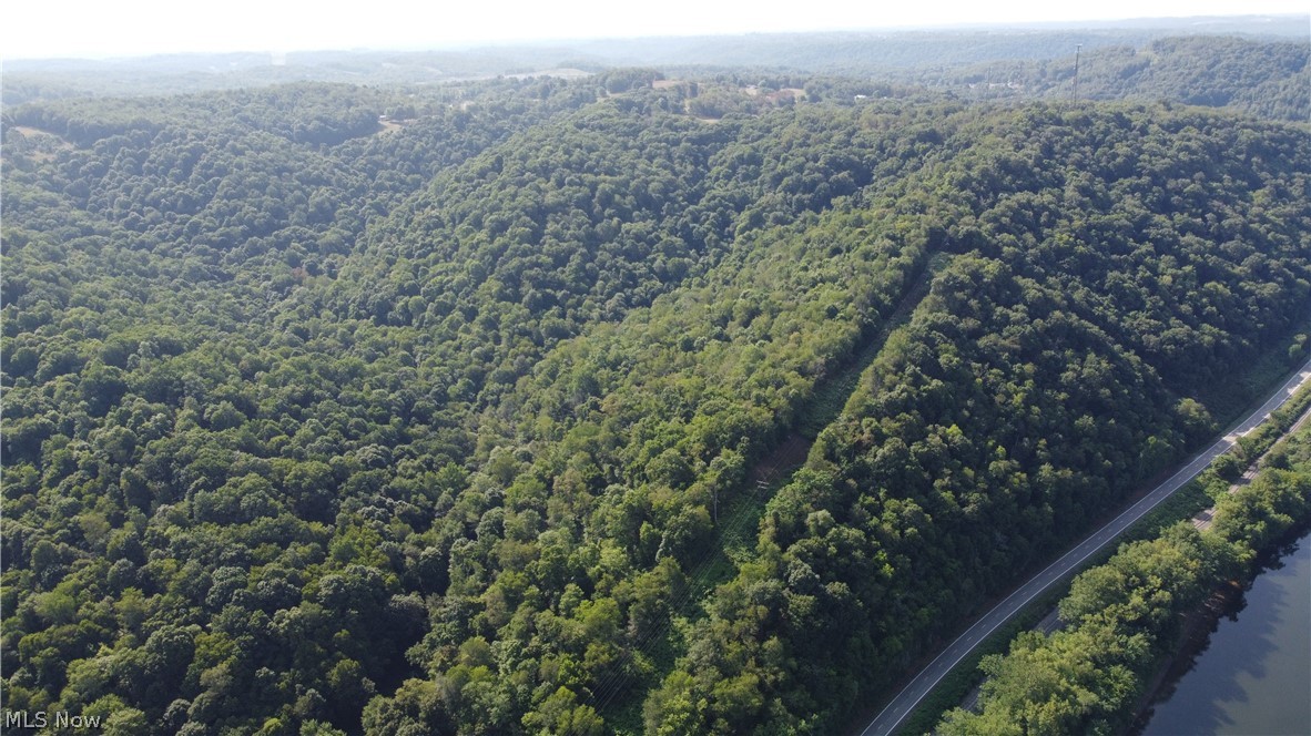 Ohio River Boulevard, New Cumberland, West Virginia image 4