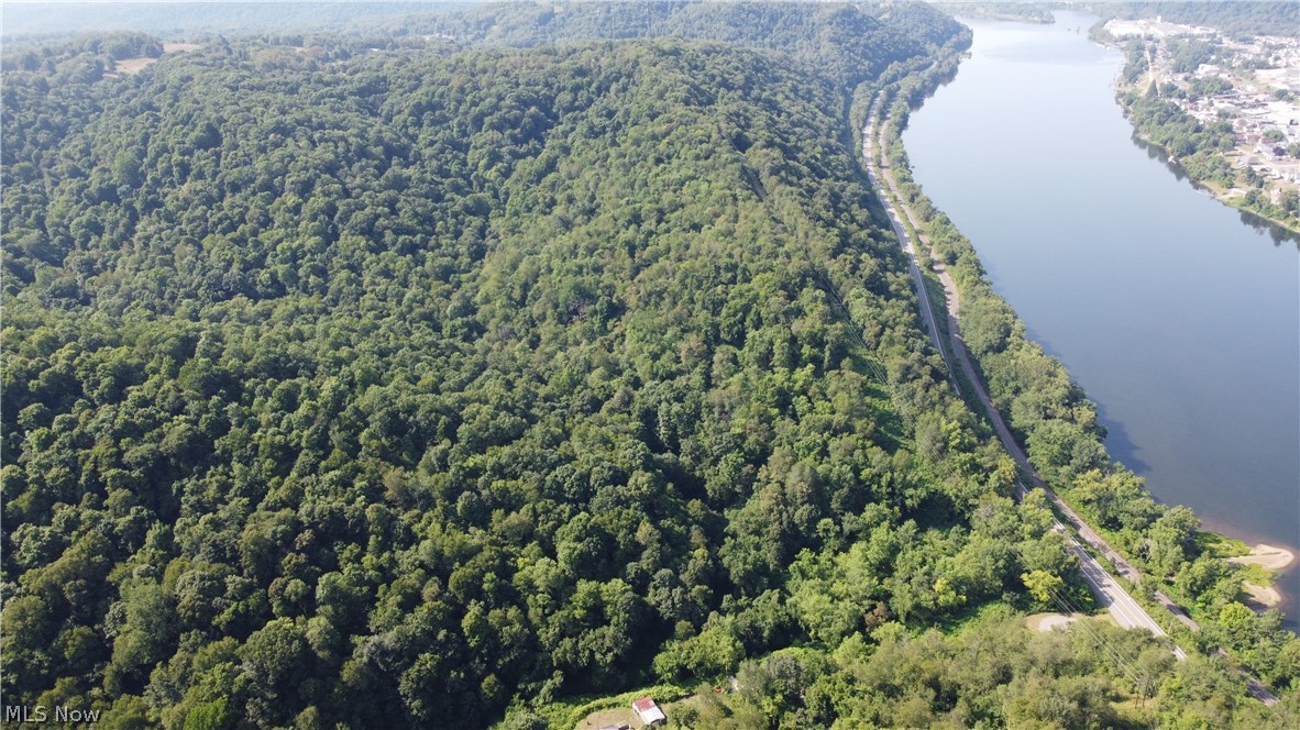 Ohio River Boulevard, New Cumberland, West Virginia image 9