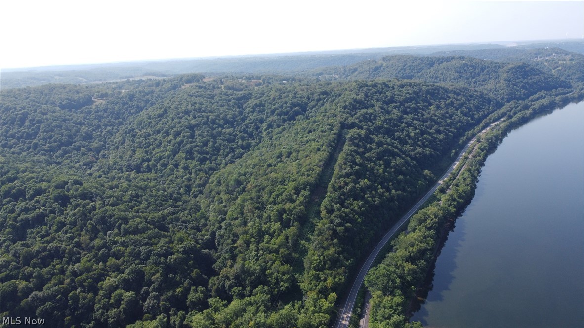 Ohio River Boulevard, New Cumberland, West Virginia image 7