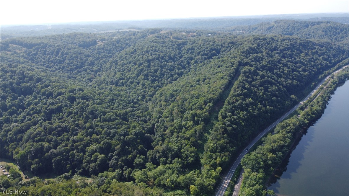 Ohio River Boulevard, New Cumberland, West Virginia image 5