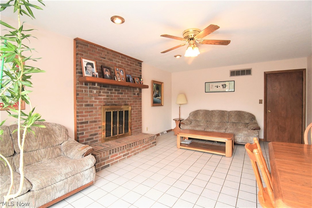 Sugar Bush Knolls - Residential