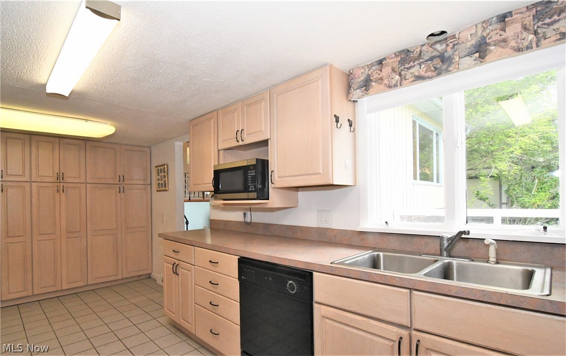 Sugar Bush Knolls - Residential