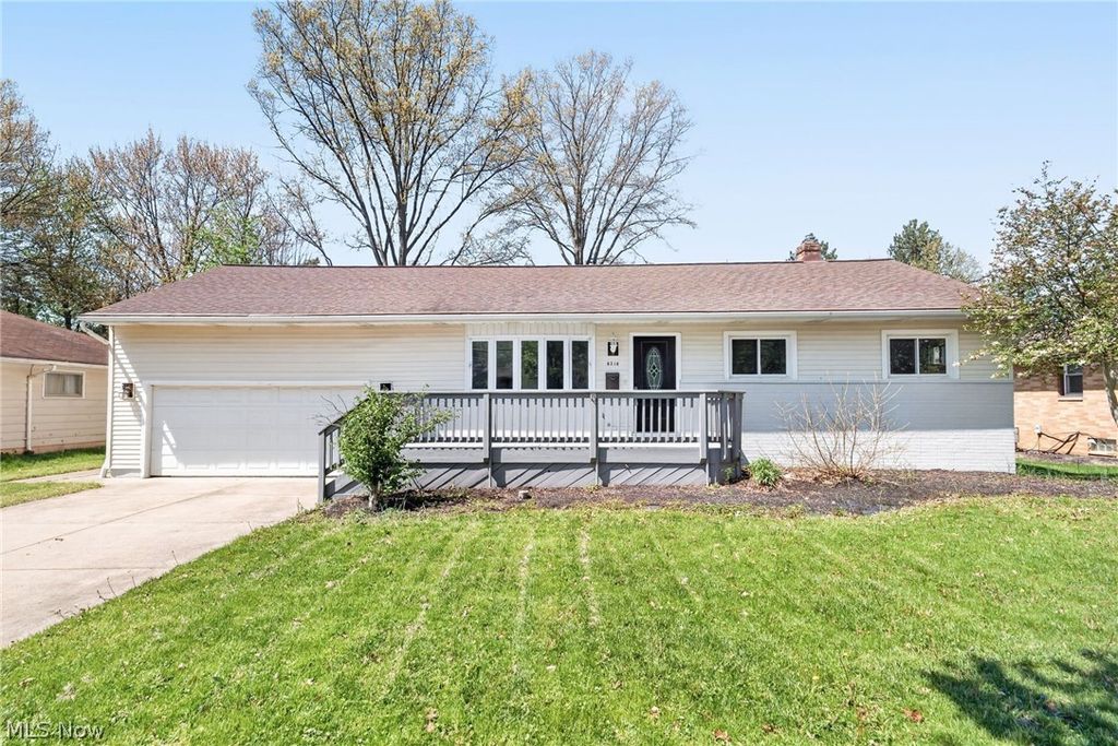 Photo of 8218 Webster Road, Strongsville, OH 44136 (MLS # 5203816)