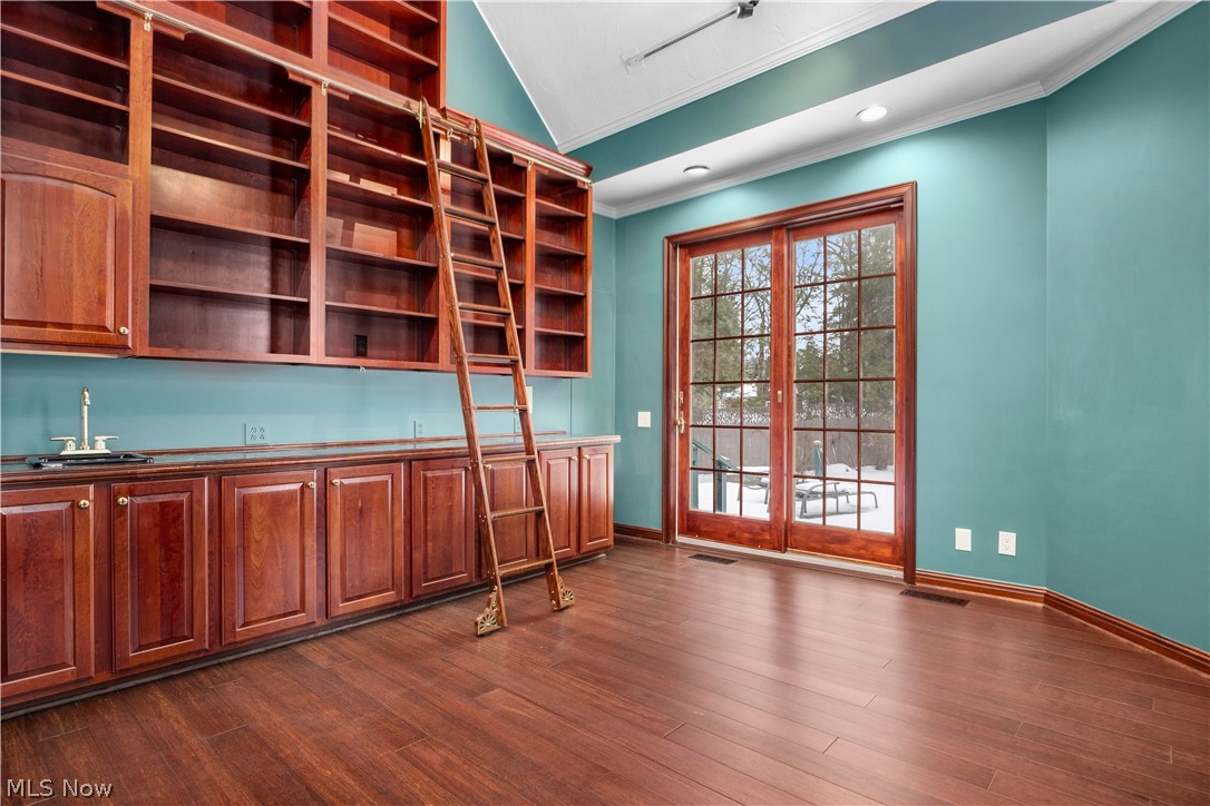 275-285 Quarrystone Lane