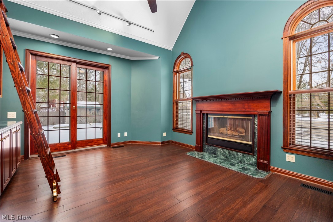 275-285 Quarrystone Lane