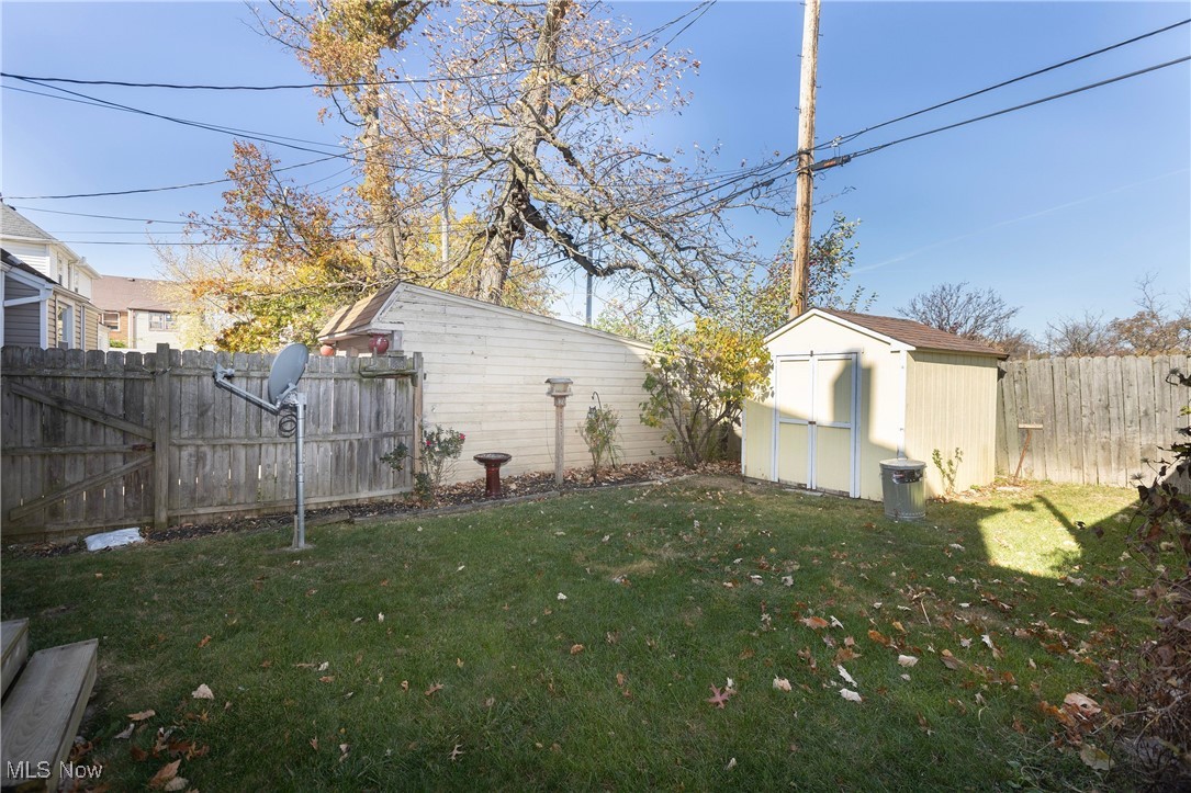 14808 Fernway Avenue, Cleveland, Ohio image 30