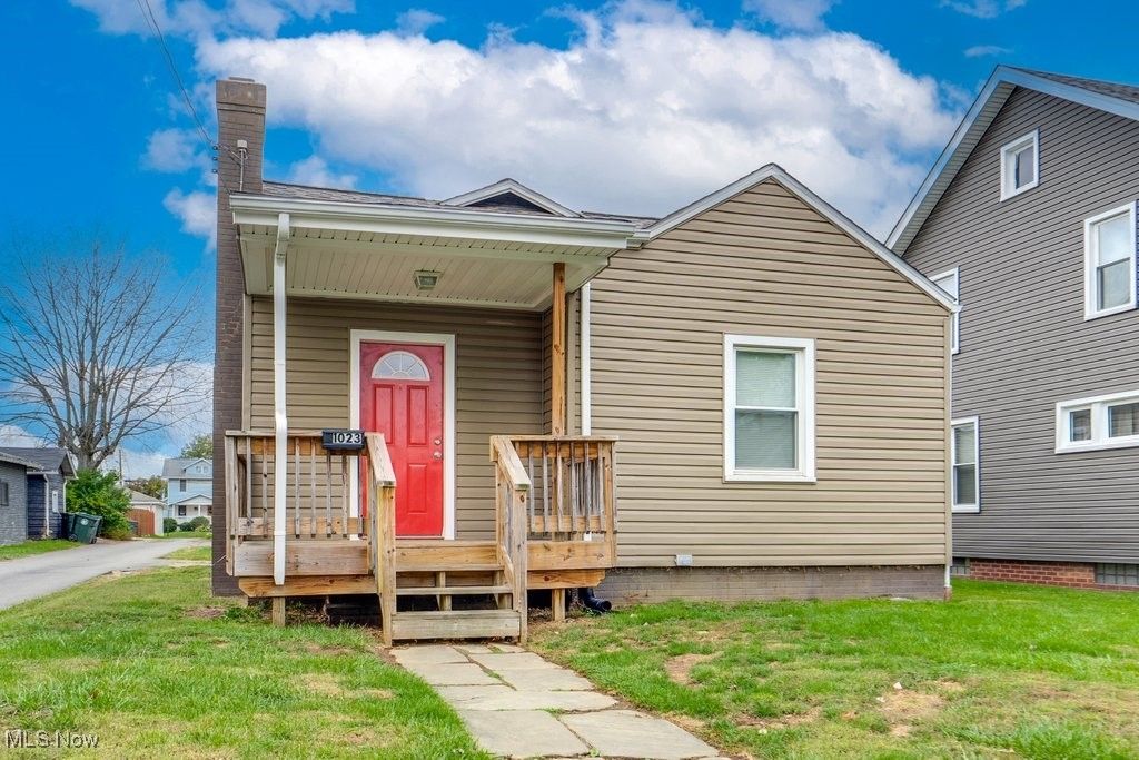 Photo of 1023 Wertz Avenue SW, Canton, OH 44710 (MLS # 5168042)