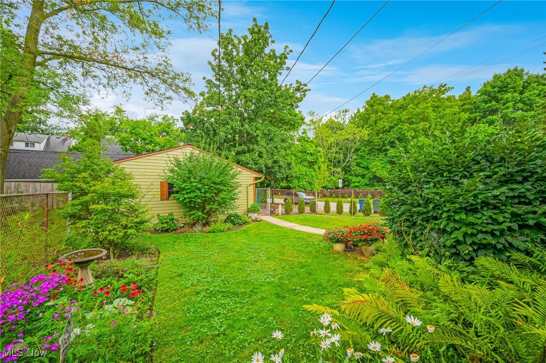 2576 S Taylor Road, Cleveland Heights, Ohio image 5