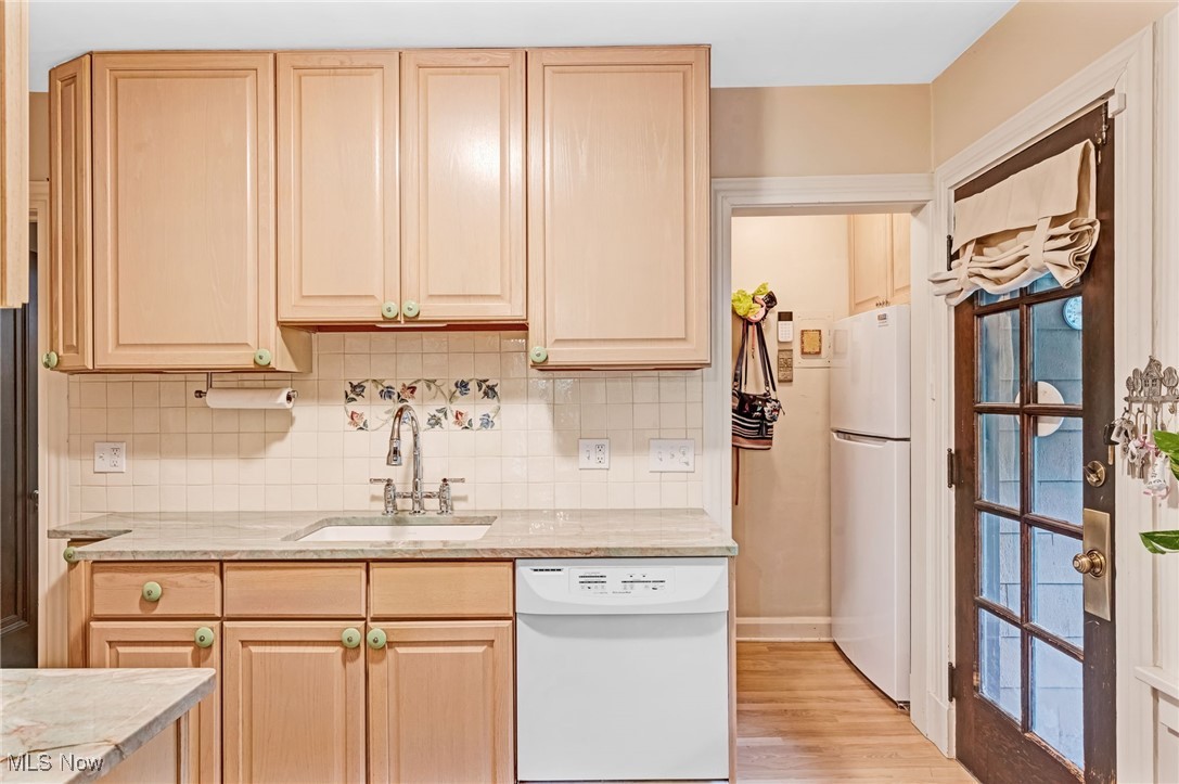 2576 S Taylor Road, Cleveland Heights, Ohio image 10