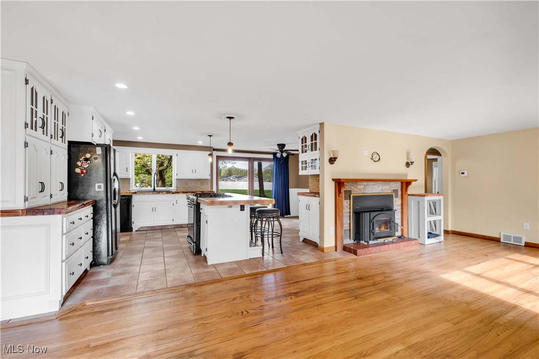 116 Idlewood Drive, Amherst, Ohio image 9