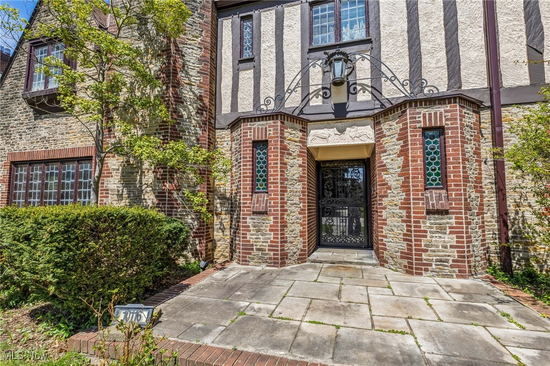 10116 Edgewater Drive, Cleveland, Ohio image 4