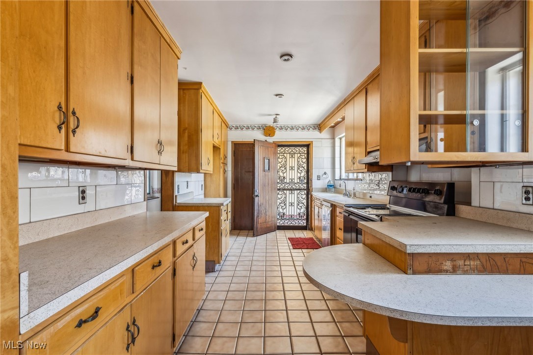 10116 Edgewater Drive, Cleveland, Ohio image 14
