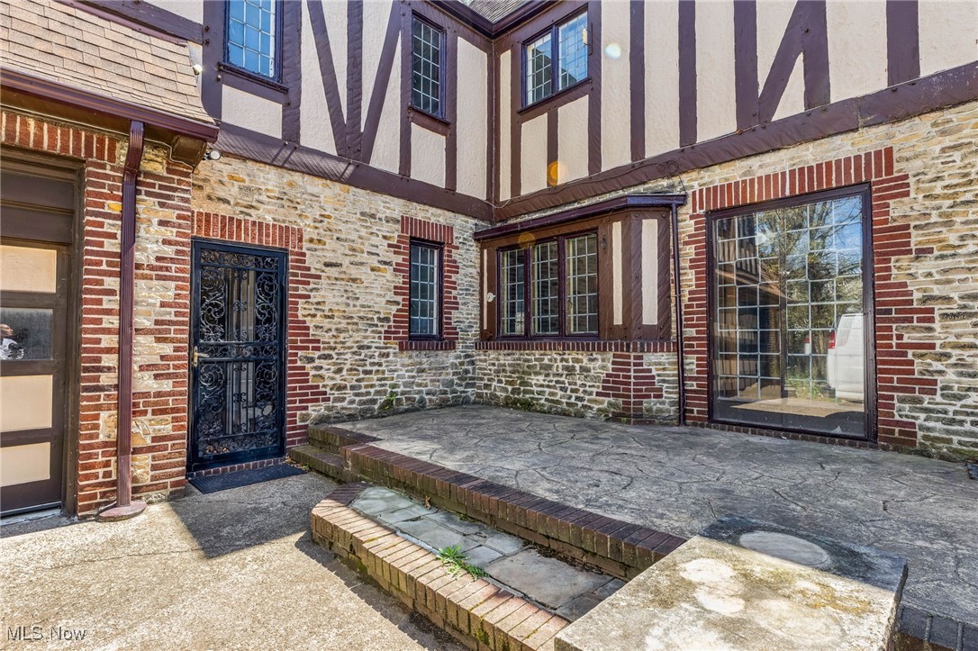 10116 Edgewater Drive, Cleveland, Ohio image 40