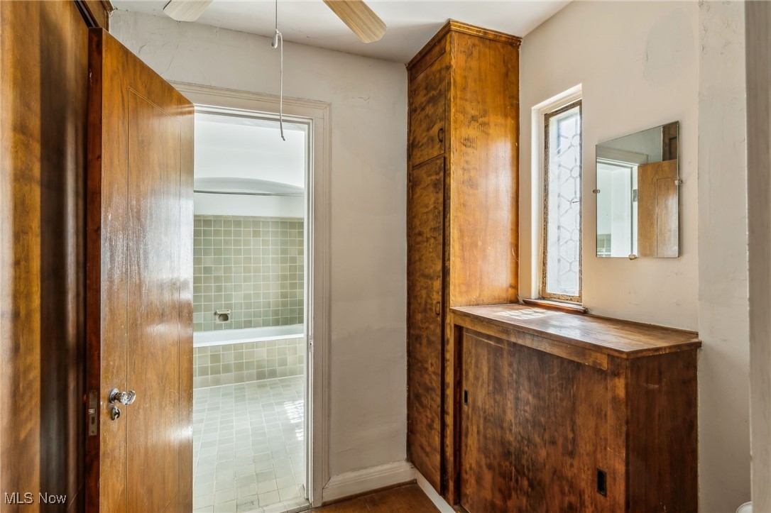 10116 Edgewater Drive, Cleveland, Ohio image 31