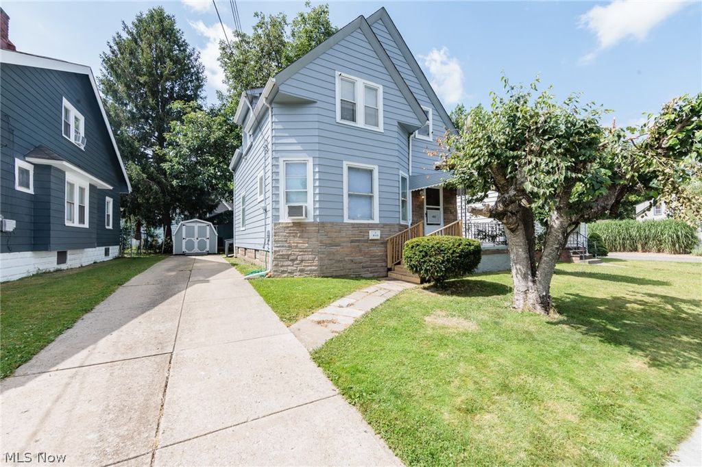 Photo of 4112 Cullen Drive, Cleveland, OH 44105 (MLS # 5223923)