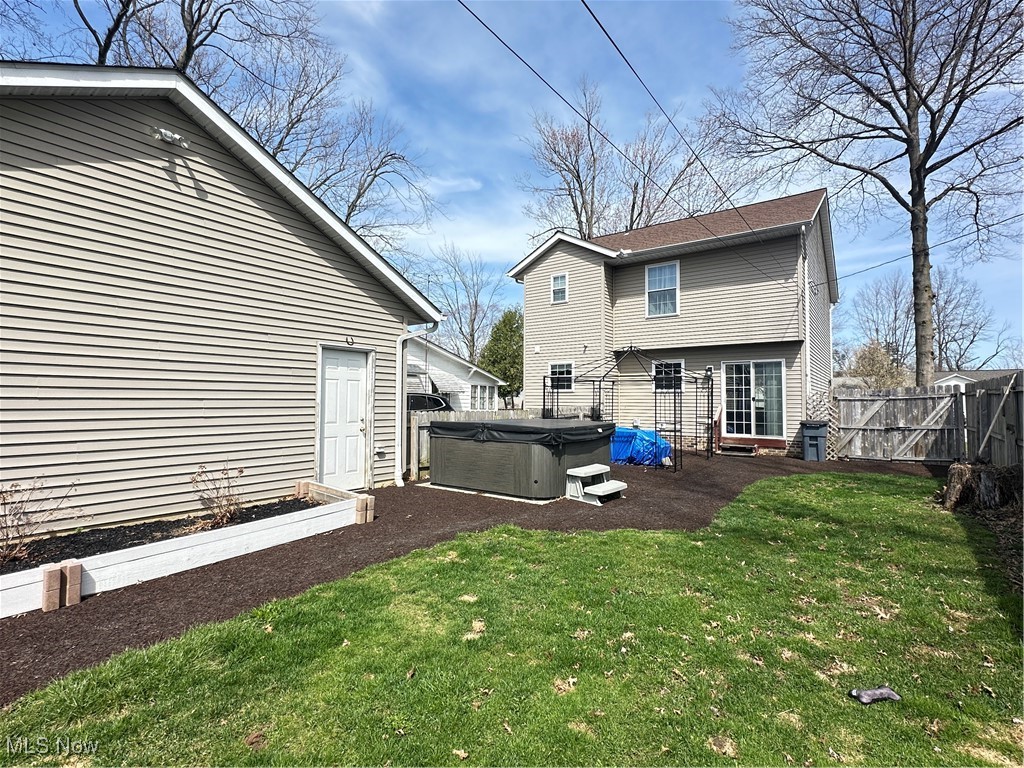 950 Waverly Road, Eastlake, Ohio image 2