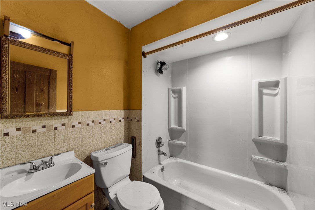 Lorain Hlnds Resub - Residential