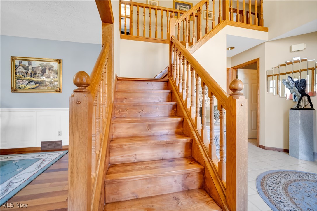 6722 Silvermound Drive, Mentor, Ohio image 17