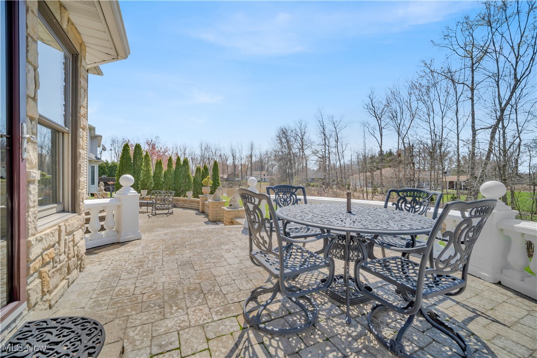 6722 Silvermound Drive, Mentor, Ohio image 12